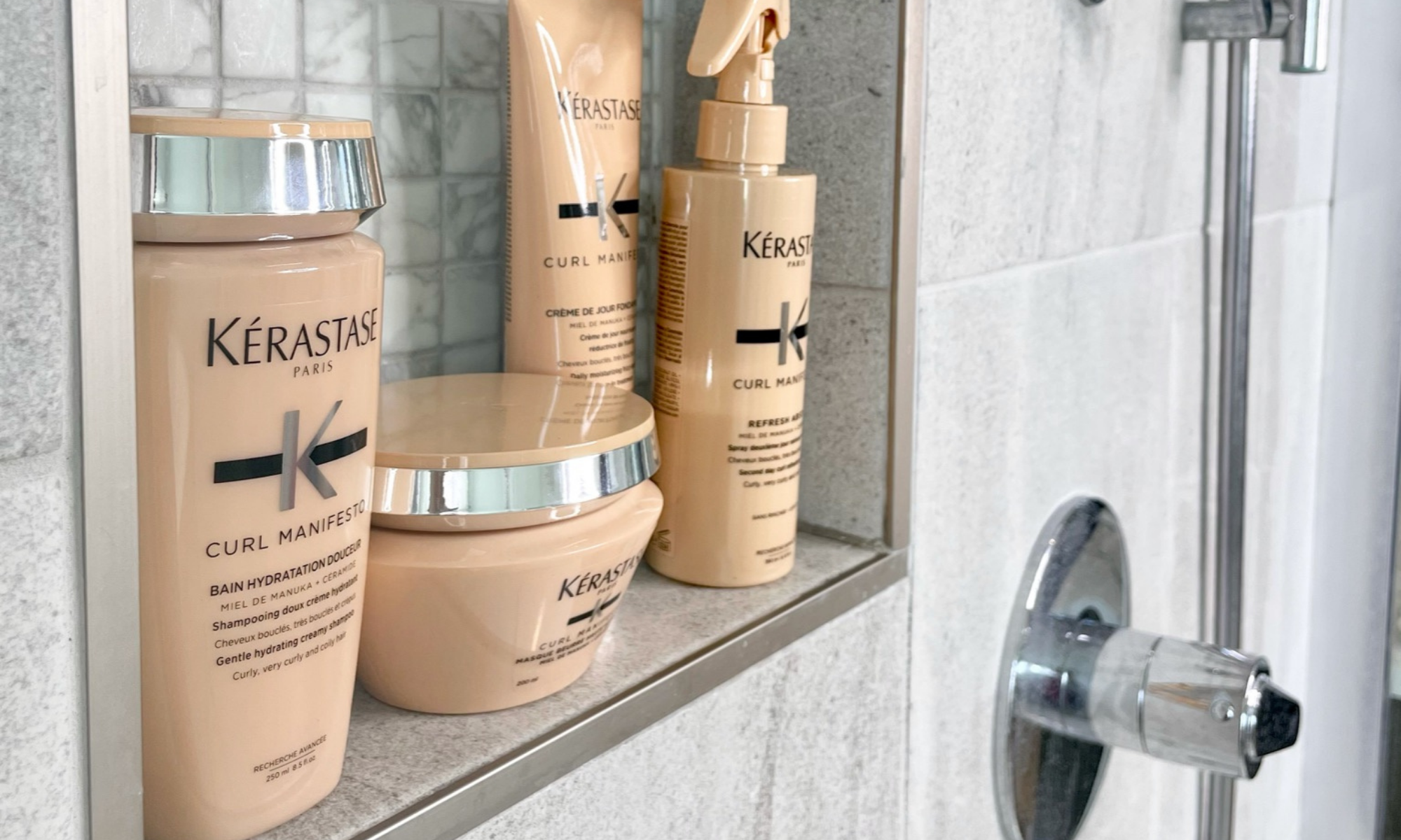 Portez fièrement vos boucles avec Curl Manifesto