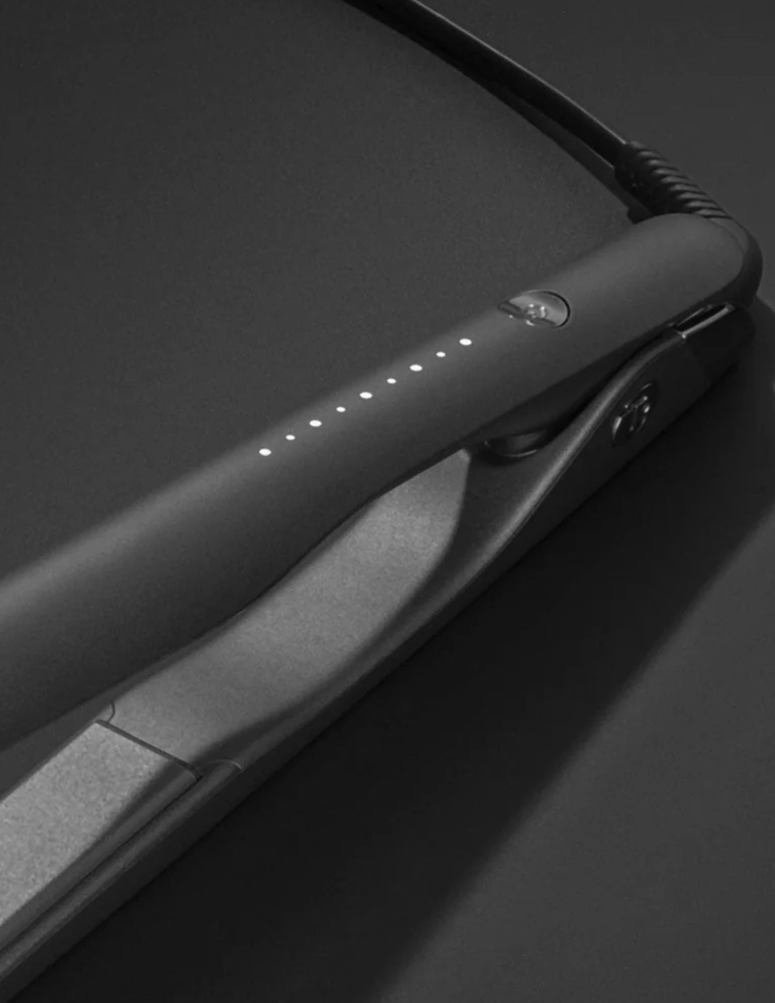 Lucea Hair Straightener - 1 in