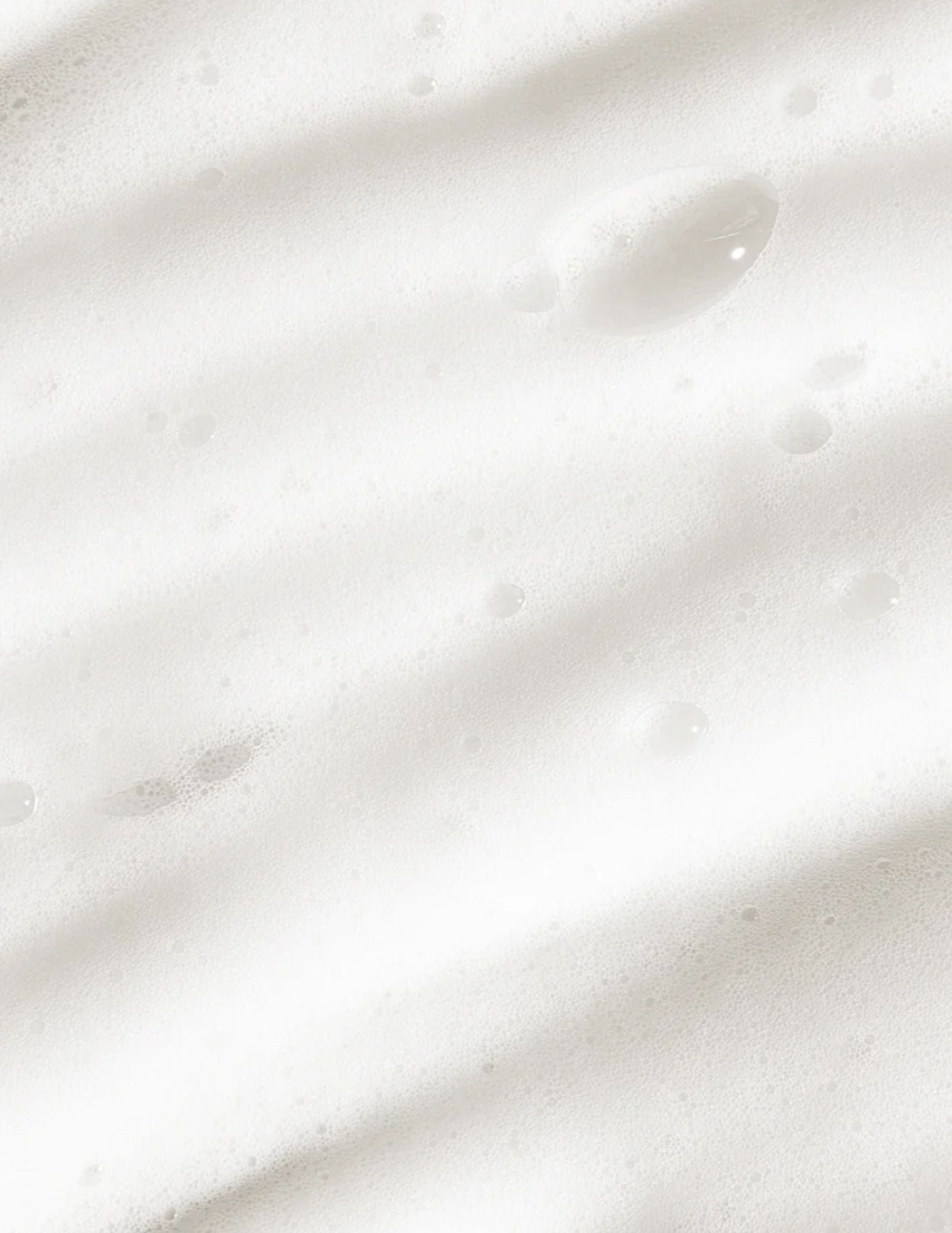 Eau autobronzante en mousse