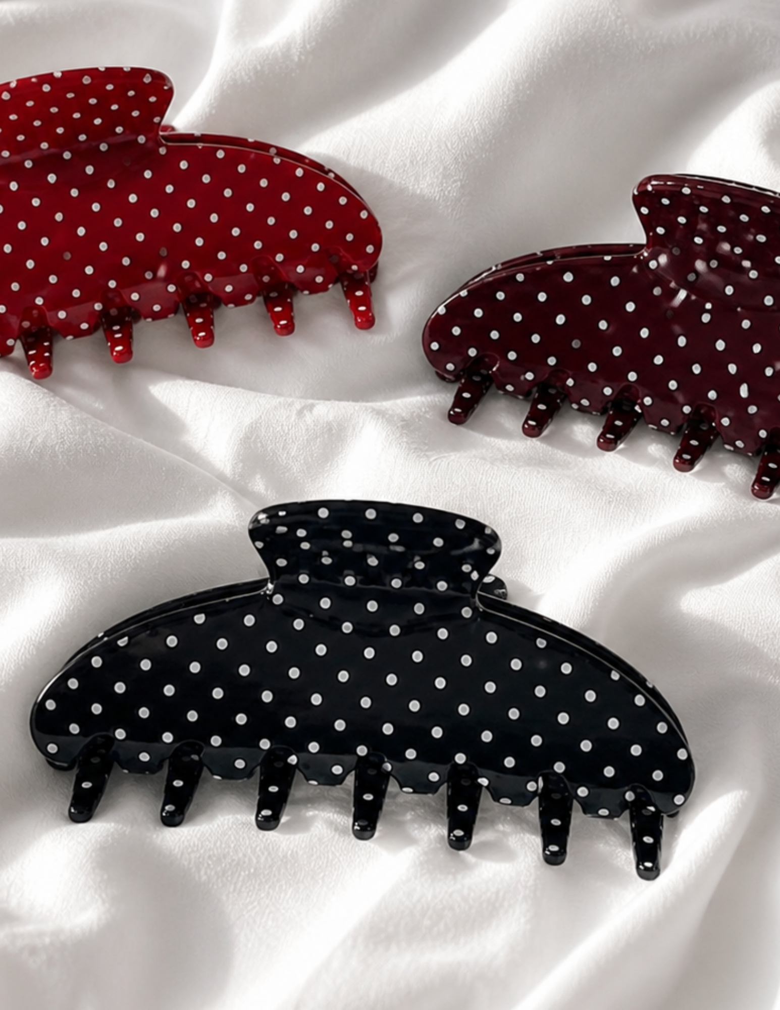 Round studded hair claw - Burgundy