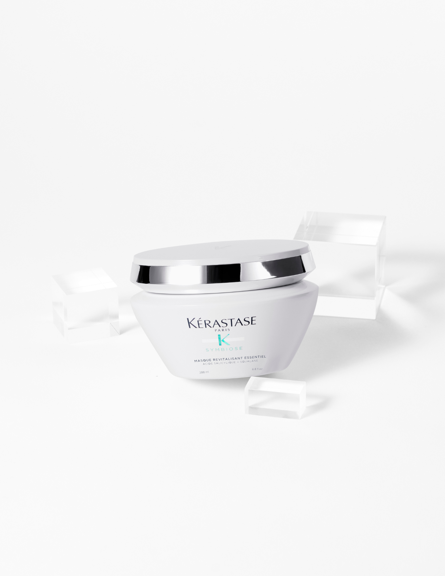 Essential revitalizing mask