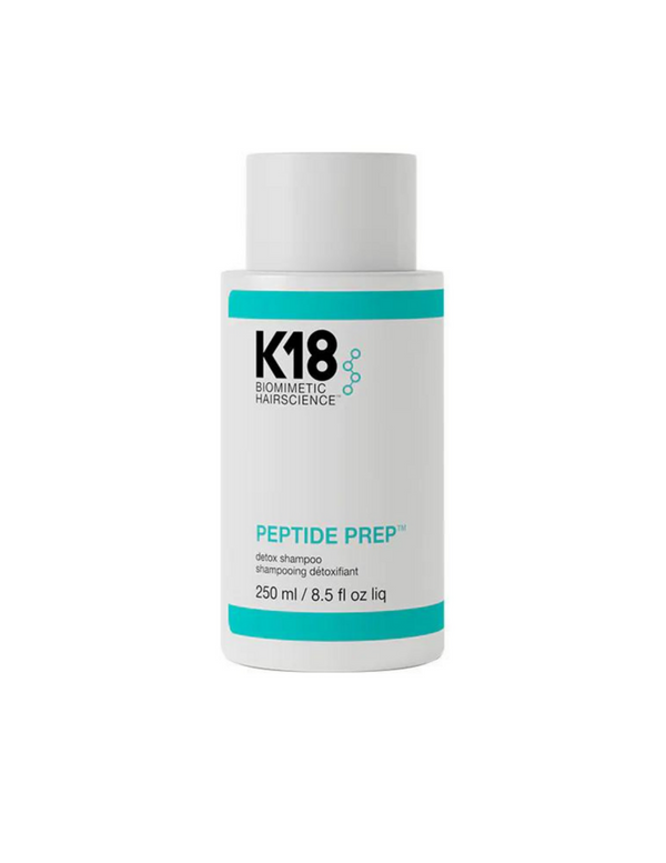 Le shampoing détoxifiant Peptide Prep de K18 nettoie en profondeur les cheveux et le cuir chevelu. Sa mousse non-décapante permet de désengorger les follicules pileux tout en éliminant la saleté, les huiles, les silicones et les résidus de produits.  Livraison rapide et gratuite dès 50$